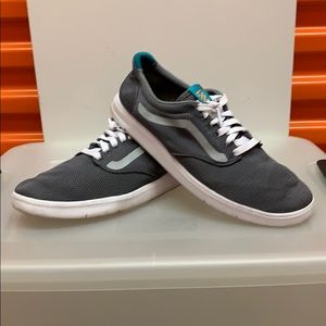 VANS Ultacush V1 - Size 9.5